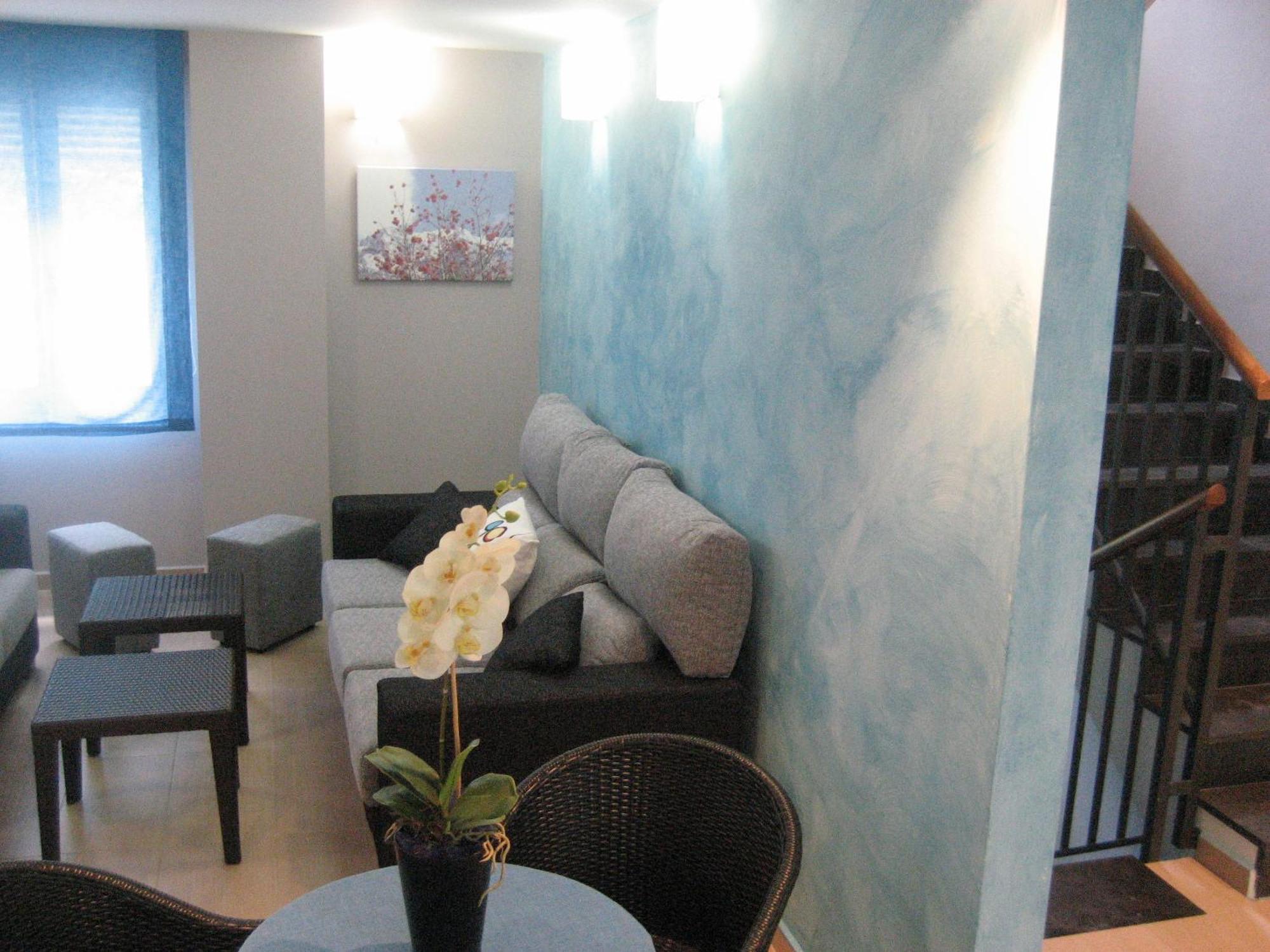Albergue Turistico Rio Aragon カンフランク エクステリア 写真